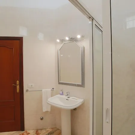 100 Island Village Julia * Costa Adeje (Tenerife)